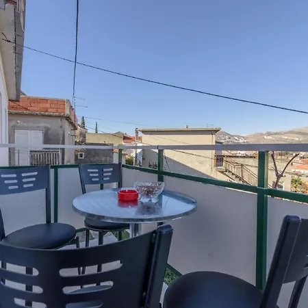 Ruza Vjetrova * Trogir
